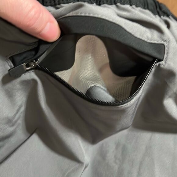 SONOMA Swim Trunks XL Gray Black Zip Pocket Drawstring Stretch Waistband Mesh - Picture 12 of 15